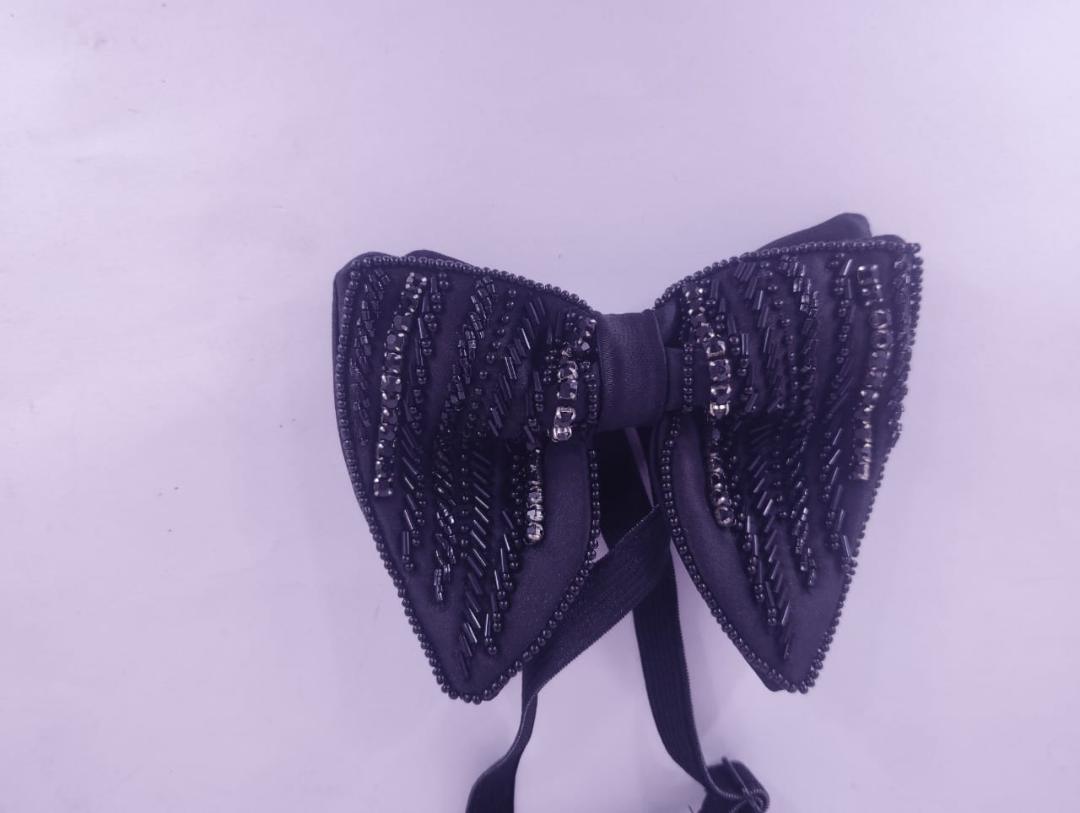 hand work bow tie black bass 003