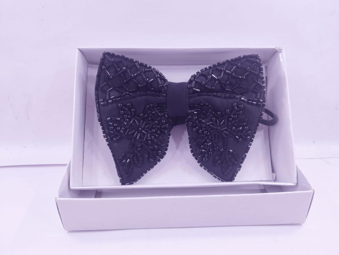 hand work bow tie black bass 005